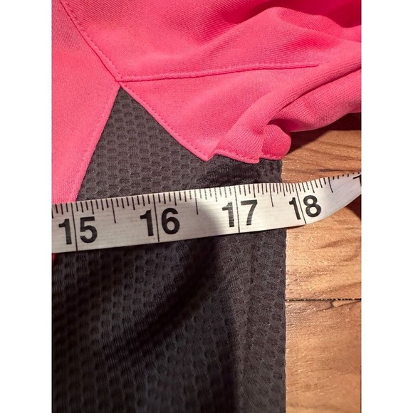 Under Armour Fitness Ridge Resort women's tops  Size Medium - Picture 10 of 11